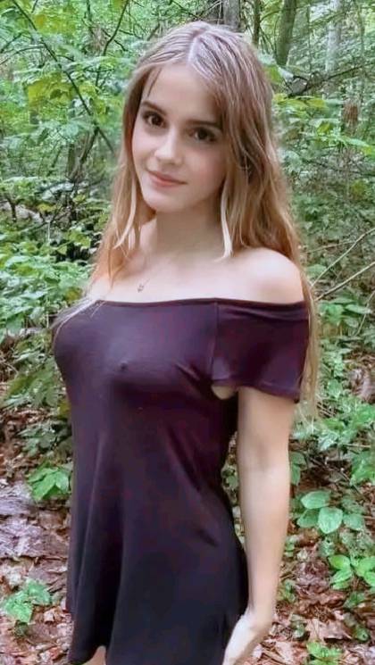 Pretty Emma Watson Photos